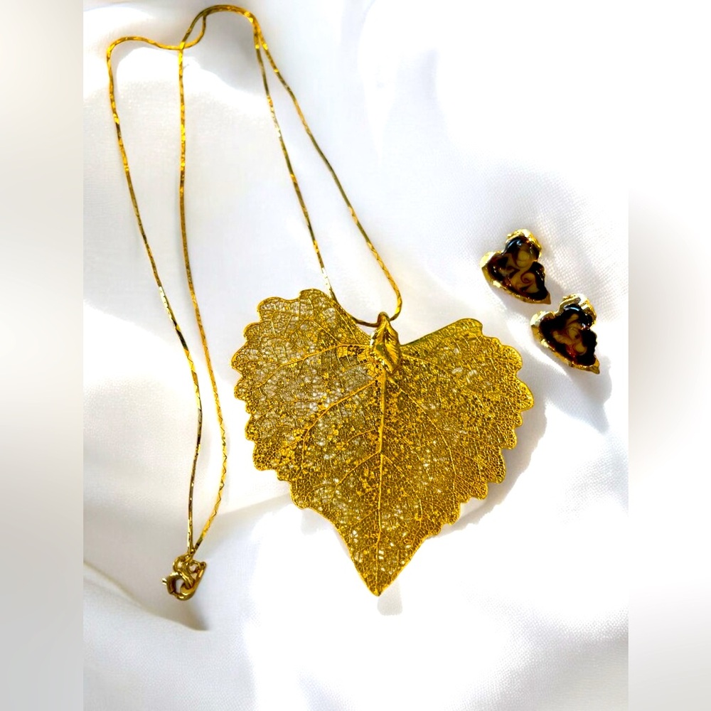 24k Gold Plated Hand Dipped Cottonwood Leaf Penda… - image 1